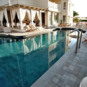 https://le-rose-suite.riccione-hotels.org