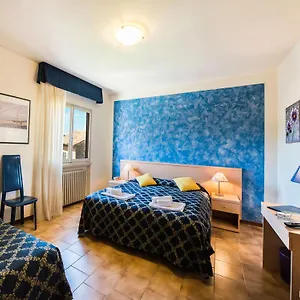 Szálloda Albergo Centrale, San Zeno di Montagna