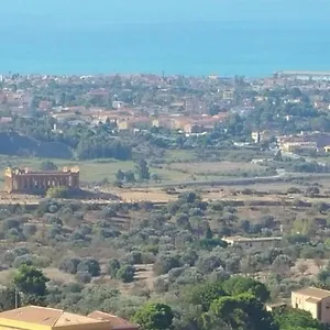 https://casa-villaggio-pirandello.sicilyhotelsitaly.net