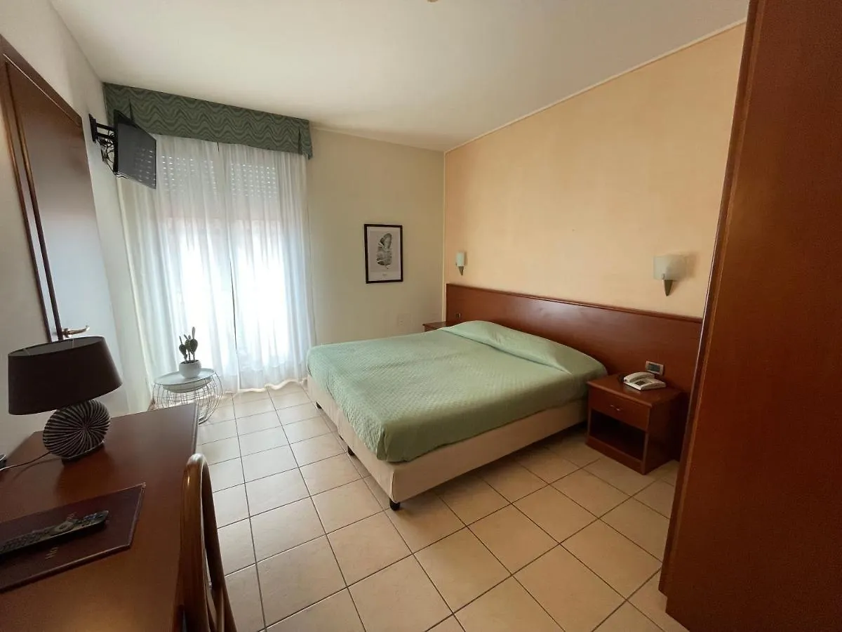 Hotel Virginia Garda